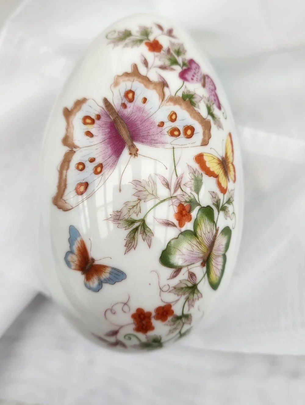 VTG Butterfly Moth Trinket Box 1974 Easter 5 1/2” Egg Shape Floral Porcelain